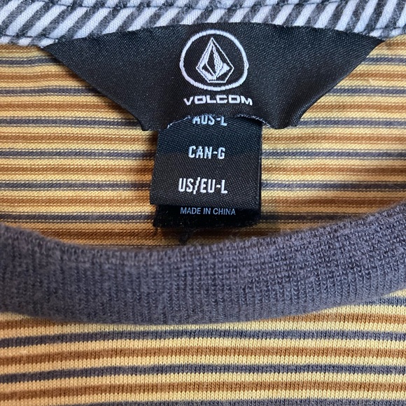 Volcom Striped Tee // Size: L - Picture 3 of 3